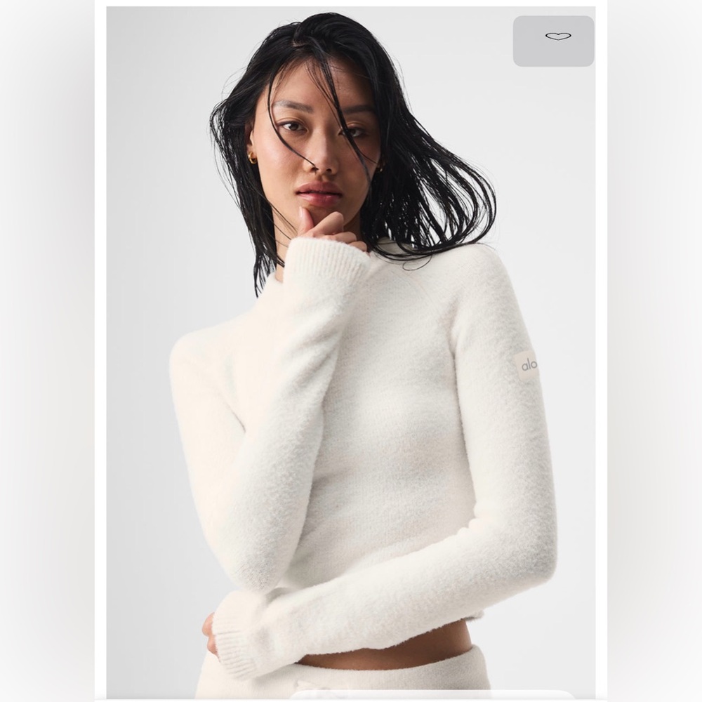 Alo snuggle up ivory  Long Sleeve Sweater